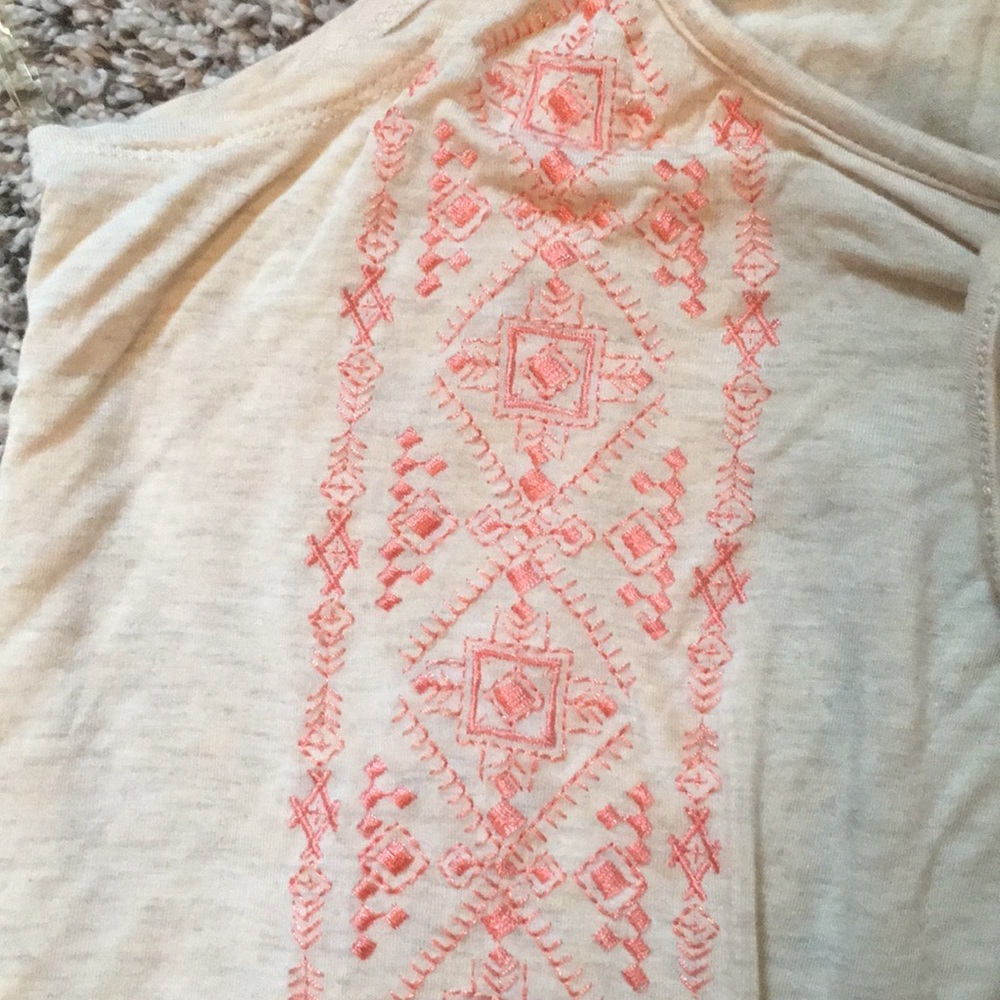 Tank - Picture 2 of 2